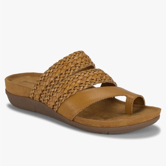 BareTraps Shoes - 🆕 Baretraps Women's Jonelle Sandals